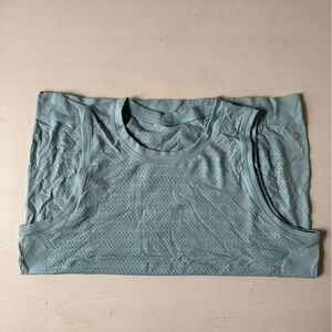 Lululemon Breeze By Muscle Tank – 10